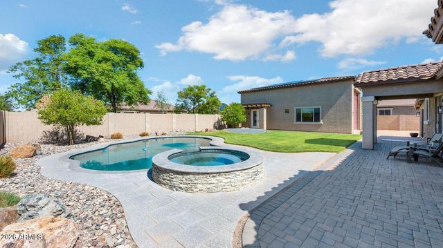 18512 W SAN MIGUEL Avenue, Litchfield Park, AZ 85340