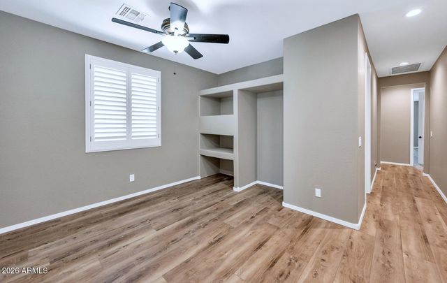 18512 W SAN MIGUEL Avenue, Litchfield Park, AZ 85340