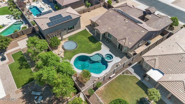 18512 W SAN MIGUEL Avenue, Litchfield Park, AZ 85340