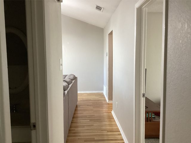 5915 Willow Branch Drive, Arlington, TX 76017