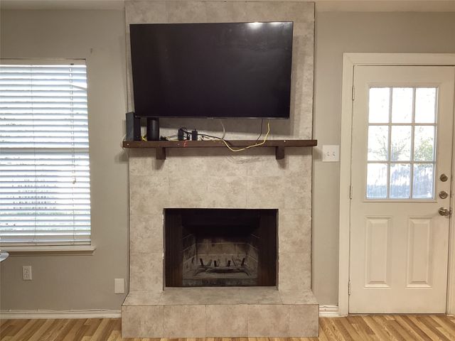 5915 Willow Branch Drive, Arlington, TX 76017