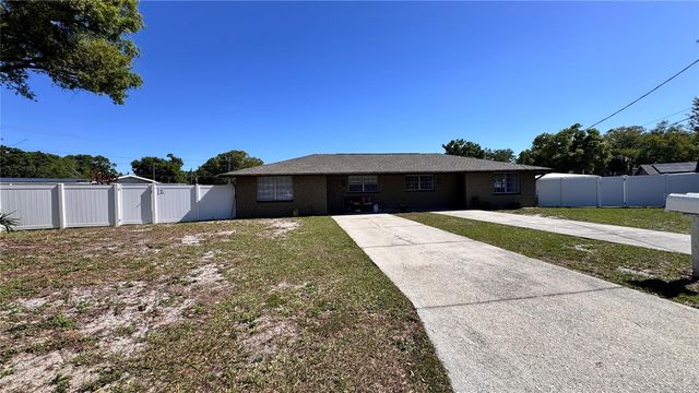 6810 THOMAS CIRCLE, Tampa, FL 33619
