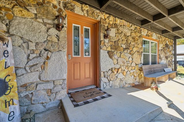 635 Cane Creek Rd, Hohenwald, TN 38462