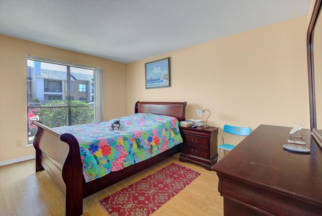 3220 69th Street E3, Galveston, TX 77551