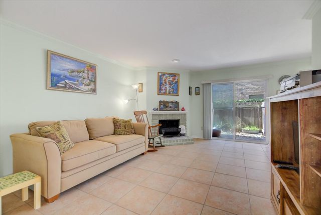 3220 69th Street E3, Galveston, TX 77551