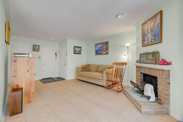 3220 69th Street E3, Galveston, TX 77551