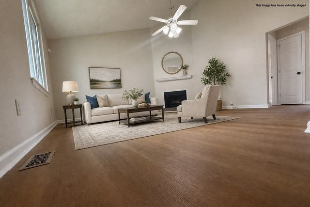 104 Edgehill Ln, Hendersonville, TN 37075