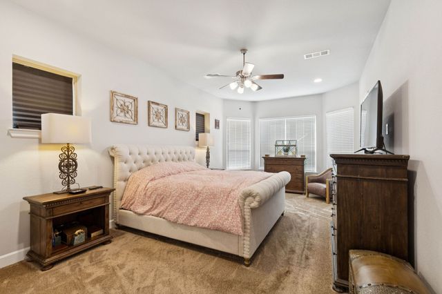 2000 Crescent Street, Fort Worth, TX 76008