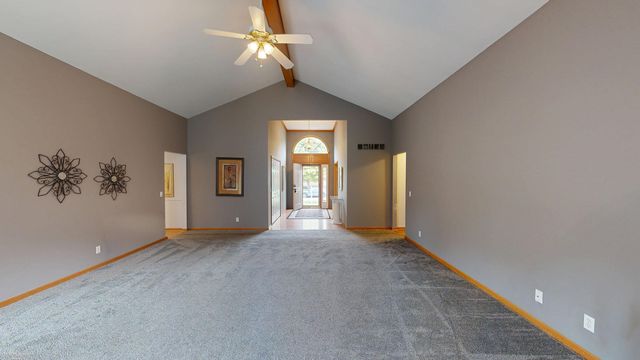 52688 Clinton Oak Lane, Shelby Twp, MI 48316