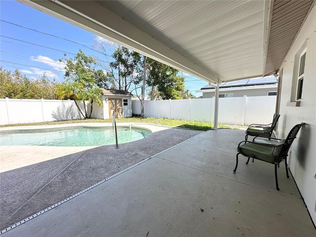 5519 17TH AVENUE N, St Petersburg, FL 33710