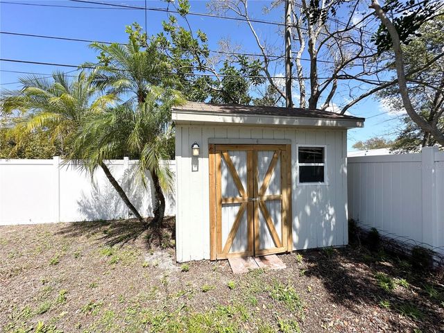 5519 17TH AVENUE N, St Petersburg, FL 33710
