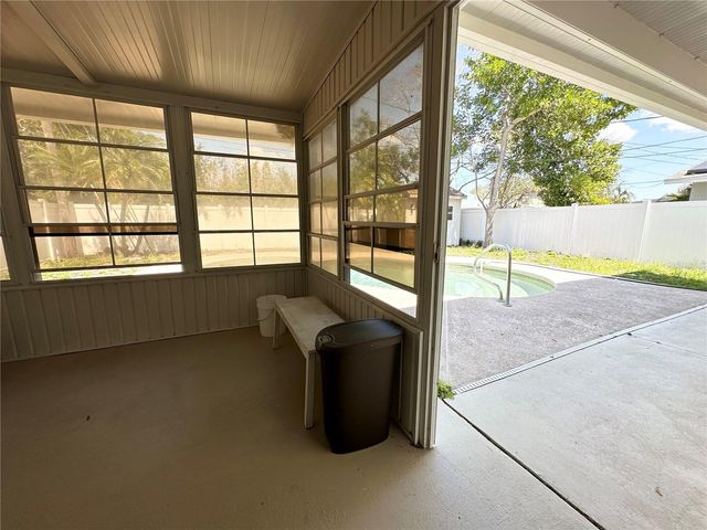 5519 17TH AVENUE N, St Petersburg, FL 33710