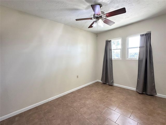 5519 17TH AVENUE N, St Petersburg, FL 33710