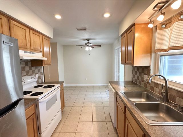 5519 17TH AVENUE N, St Petersburg, FL 33710