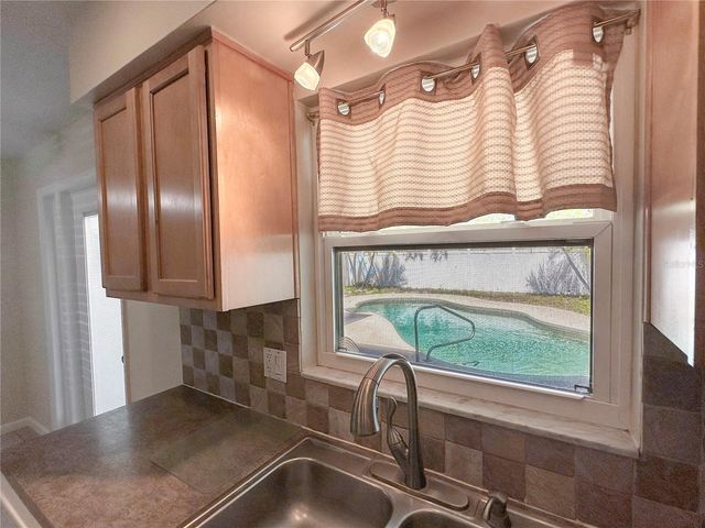 5519 17TH AVENUE N, St Petersburg, FL 33710