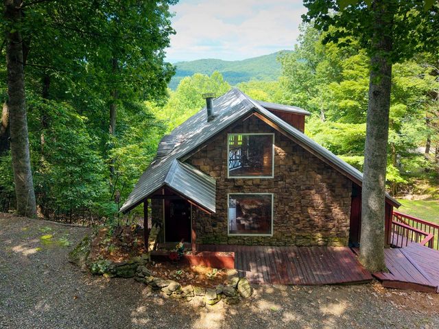 221 Wilson Lane, Blairsville, GA 30512