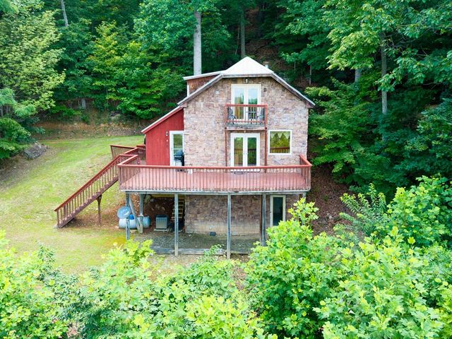 221 Wilson Lane, Blairsville, GA 30512
