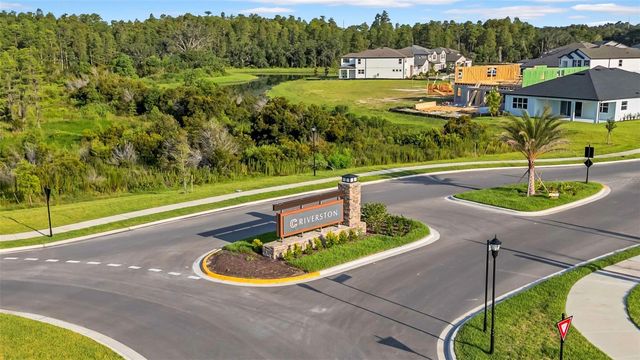 5841 RIVERSTON AVENUE, Wesley Chapel, FL 33545