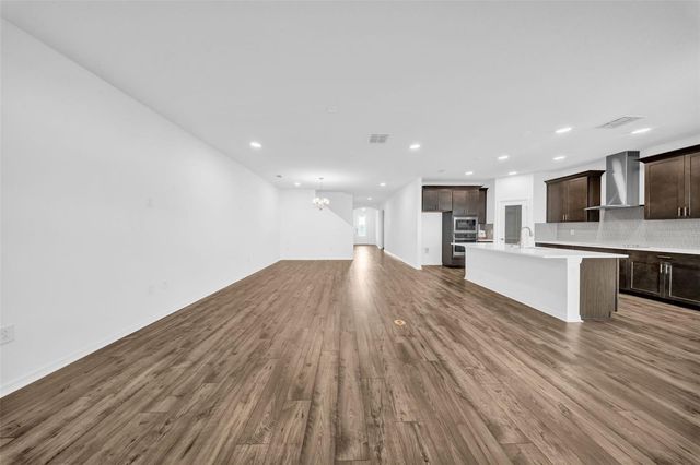 5841 RIVERSTON AVENUE, Wesley Chapel, FL 33545