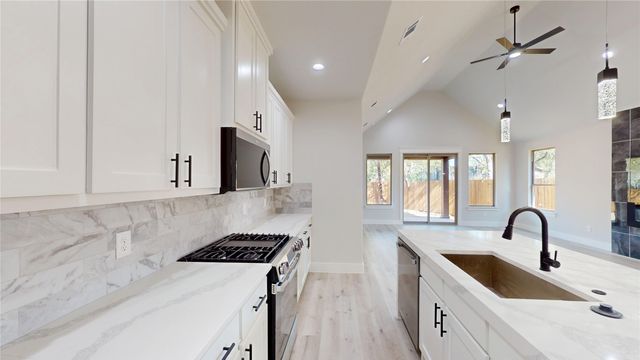 1609 Sharon Street, Arlington, TX 76010