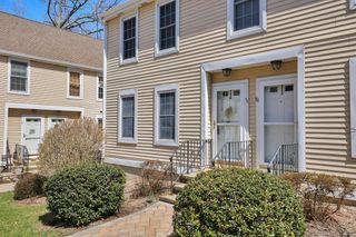 54 Rope Ferry Road D80, Waterford, CT 06385