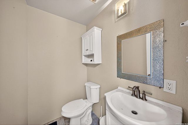 1354 FENFIELD AVE, San Antonio, TX 78211