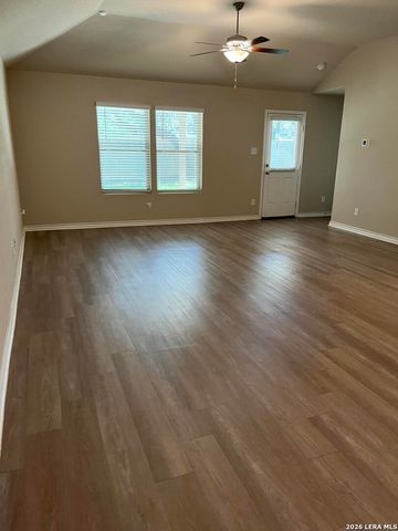 2972 Greenbriar, Seguin, TX 78155