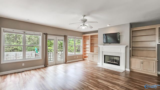 1684 Autumn Chase, Athens, AL 35613