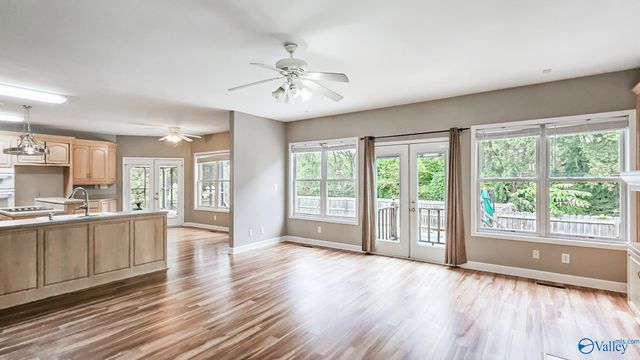 1684 Autumn Chase, Athens, AL 35613