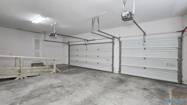 1684 Autumn Chase, Athens, AL 35613