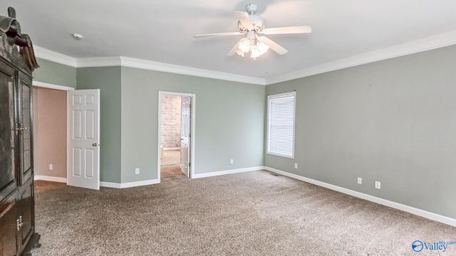 1684 Autumn Chase, Athens, AL 35613