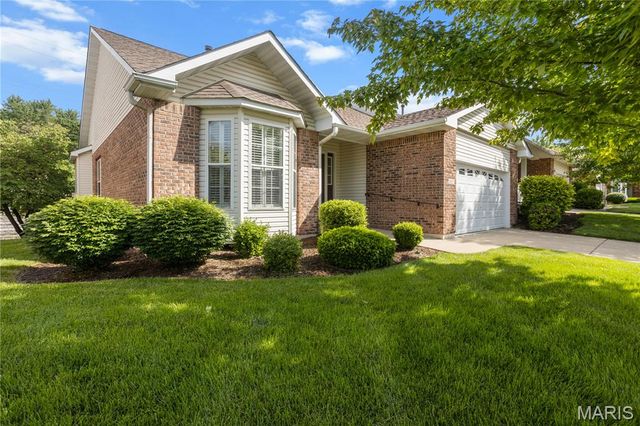 3453 Truman Terrace Drive 10, St Charles, MO 63301