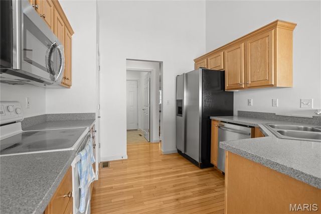 3453 Truman Terrace Drive 10, St Charles, MO 63301