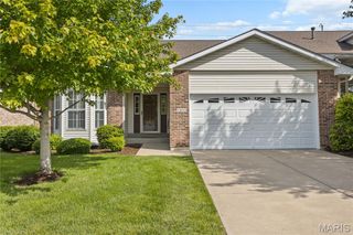 3453 Truman Terrace Drive 10, St Charles, MO 63301
