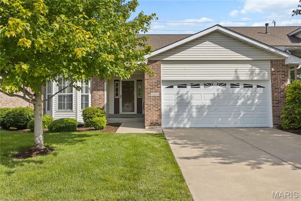 3453 Truman Terrace Drive 10, St Charles, MO 63301