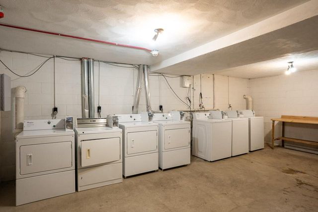 410 10th STREET N, La Crosse, WI 54601