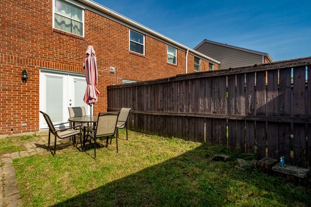 1010 Stoneybrook Trail 1010 Stoneybrook Trail, Fairborn, OH 45324
