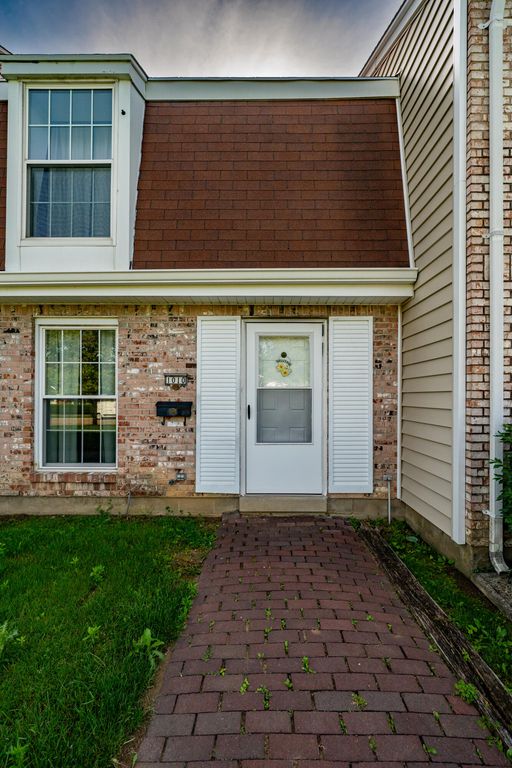 1010 Stoneybrook Trail 1010 Stoneybrook Trail, Fairborn, OH 45324