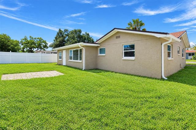 1300 MAYBURY DRIVE, Holiday, FL 34691