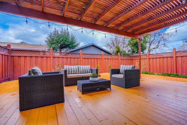 44 Redding Road, Campbell, CA 95008