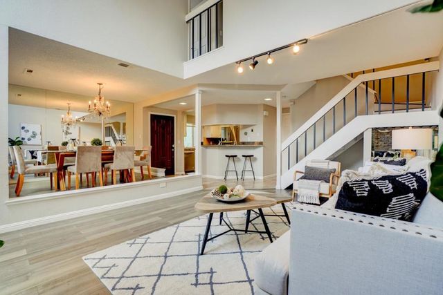 44 Redding Road, Campbell, CA 95008