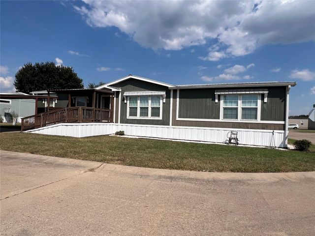 2300 Ward Bend Rd 826H, Sealy, TX 77474