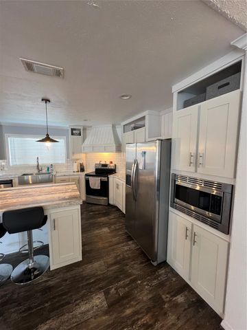 2300 Ward Bend Rd 826H, Sealy, TX 77474