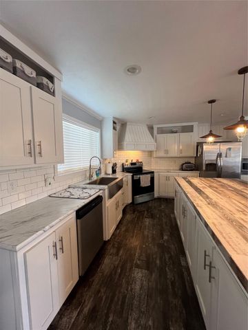 2300 Ward Bend Rd 826H, Sealy, TX 77474