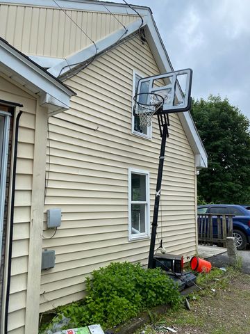 91 munroe Street, Franklin, NH 03235