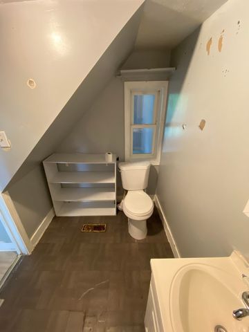 91 munroe Street, Franklin, NH 03235