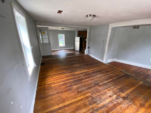 91 munroe Street, Franklin, NH 03235