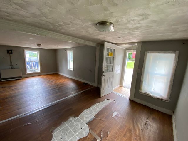 91 munroe Street, Franklin, NH 03235