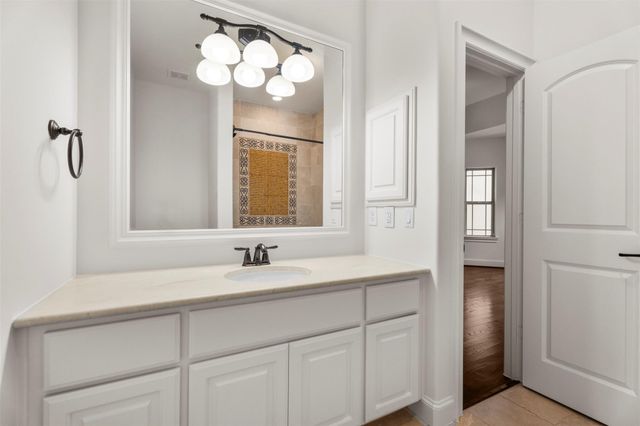 27715 E Benders Landing Boulevard, Spring, TX 77386