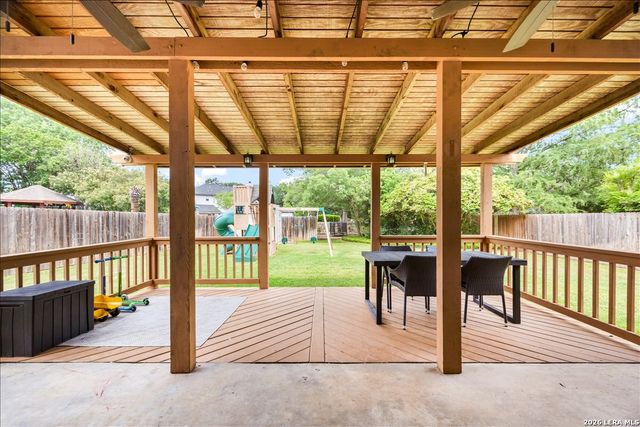18306 Edwards Oaks, San Antonio, TX 78259
